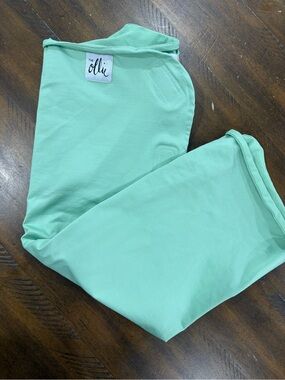 Ollie Swaddle - Green - Used